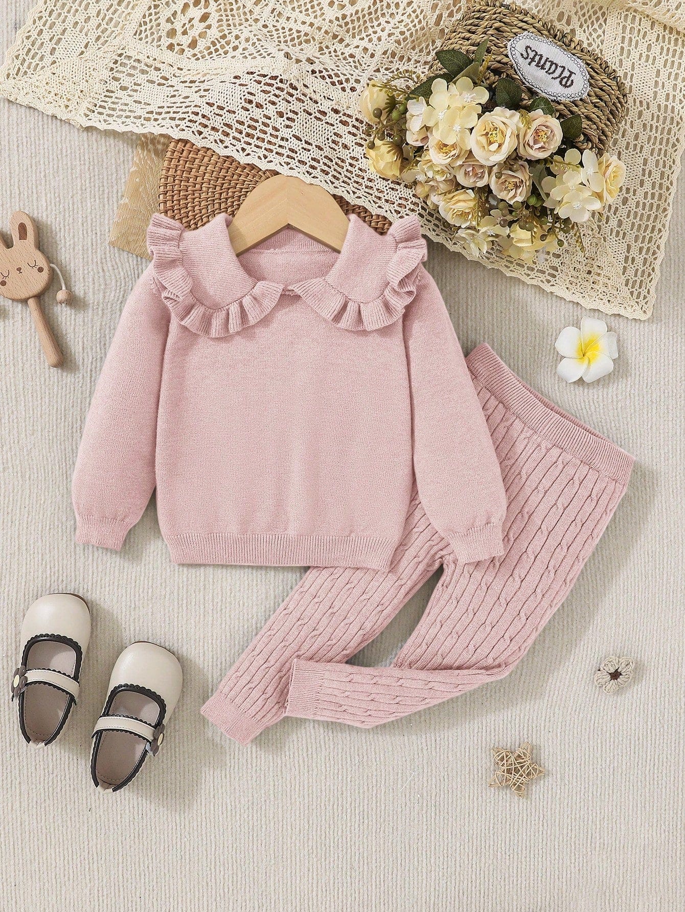 Pulover și pantaloni din tricot pentru fetiță