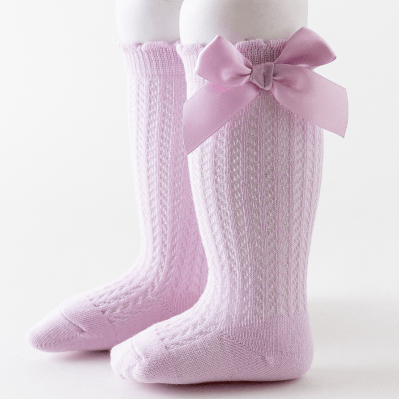 Sosete lungi cu fundita pentru bebeSosete lungi cu fundita pentru bebe