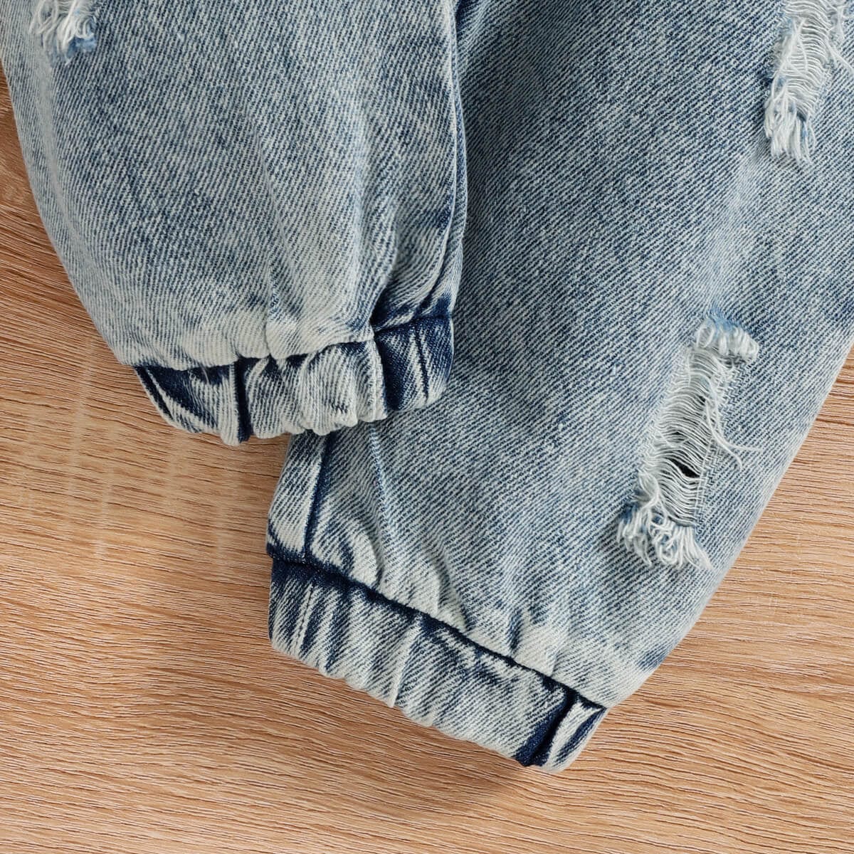 Compleu pentru bebe baiat cu imprimeu dinozauri