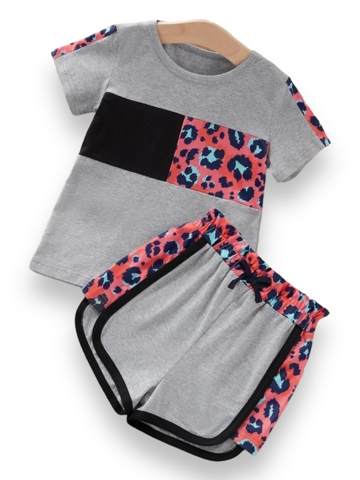 Pantaloni scurti si tricou LEOPARD