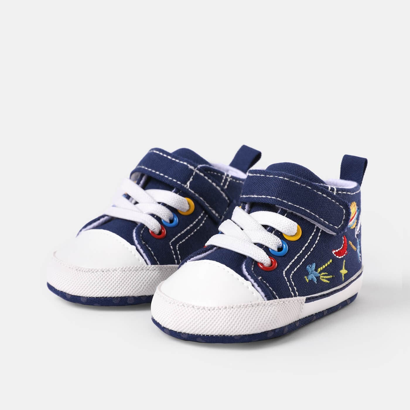 Pantofi premergatori brodați pentru bebeluși