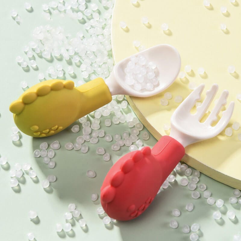 Lingurita si furculita pentru bebe