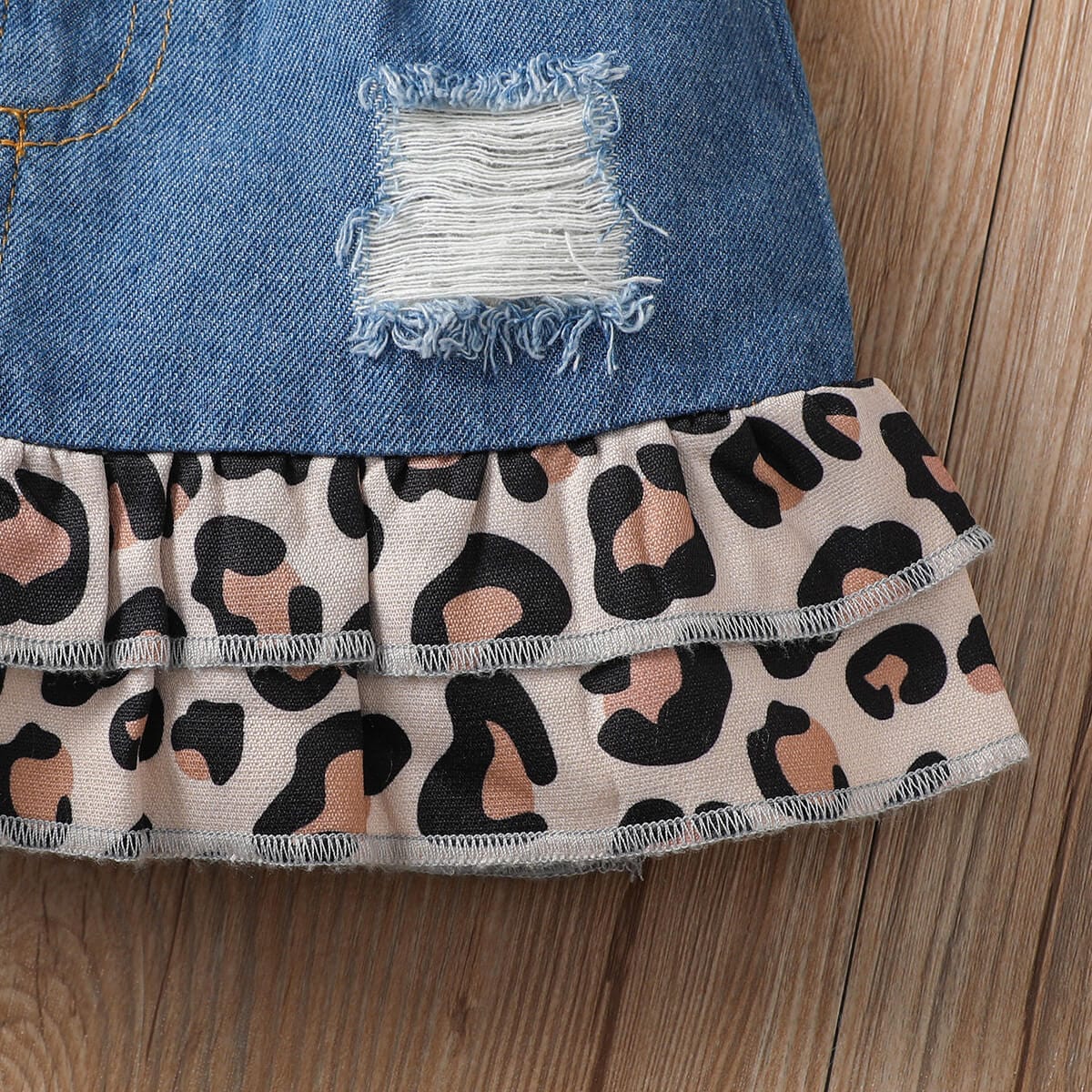 Compleu din 3 piese imprimeu leopard pentru fetite BEATUY