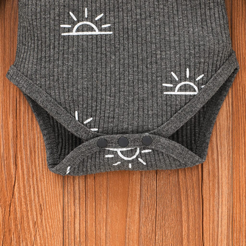 Body, pantaloni si fes pentru bebelusi