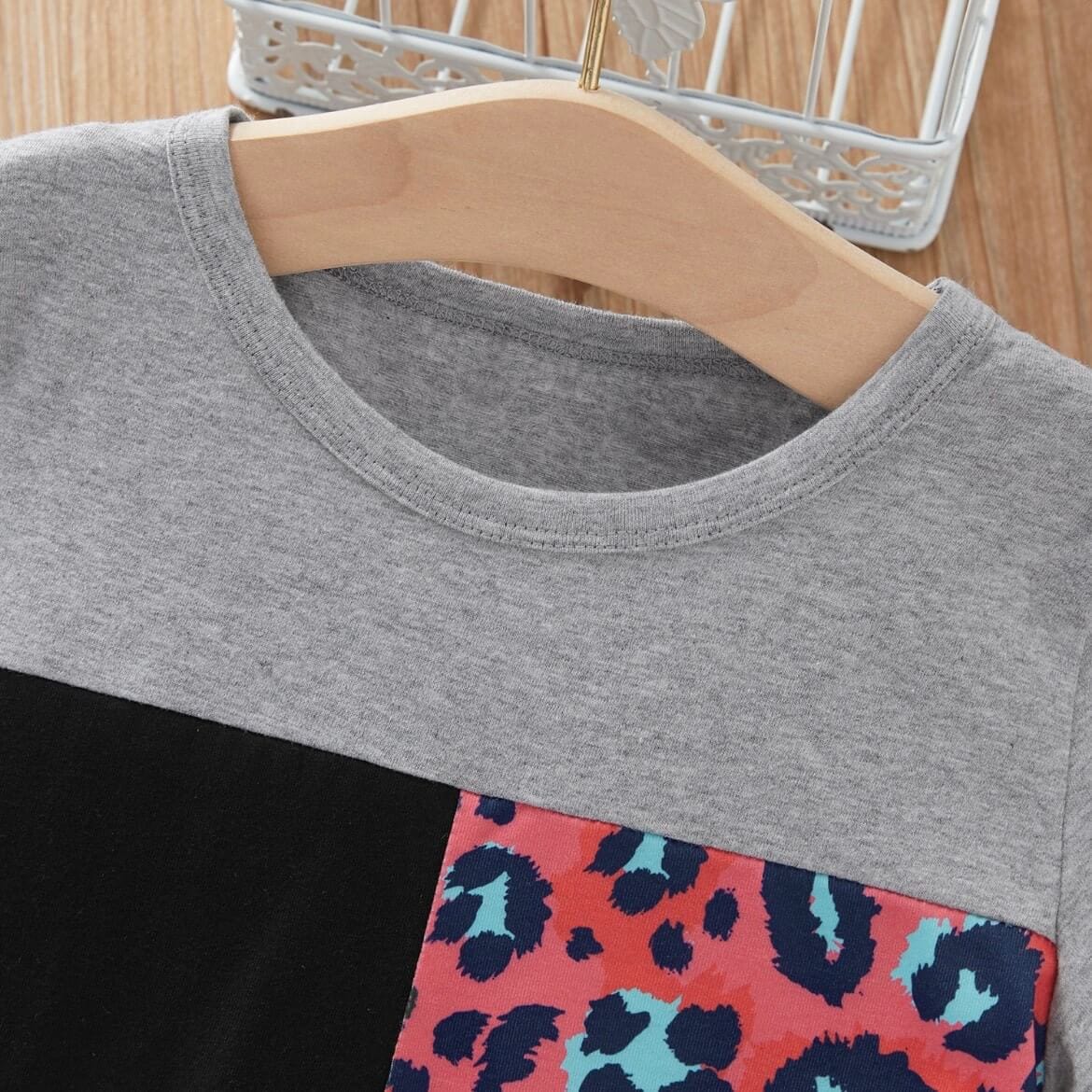 Pantaloni scurti si tricou LEOPARD