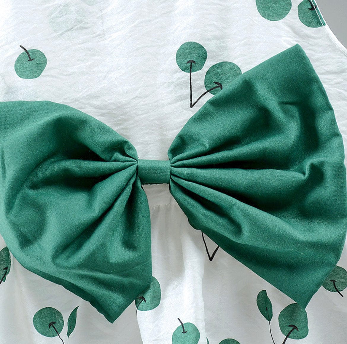 Rochita si palarie pentru fetite