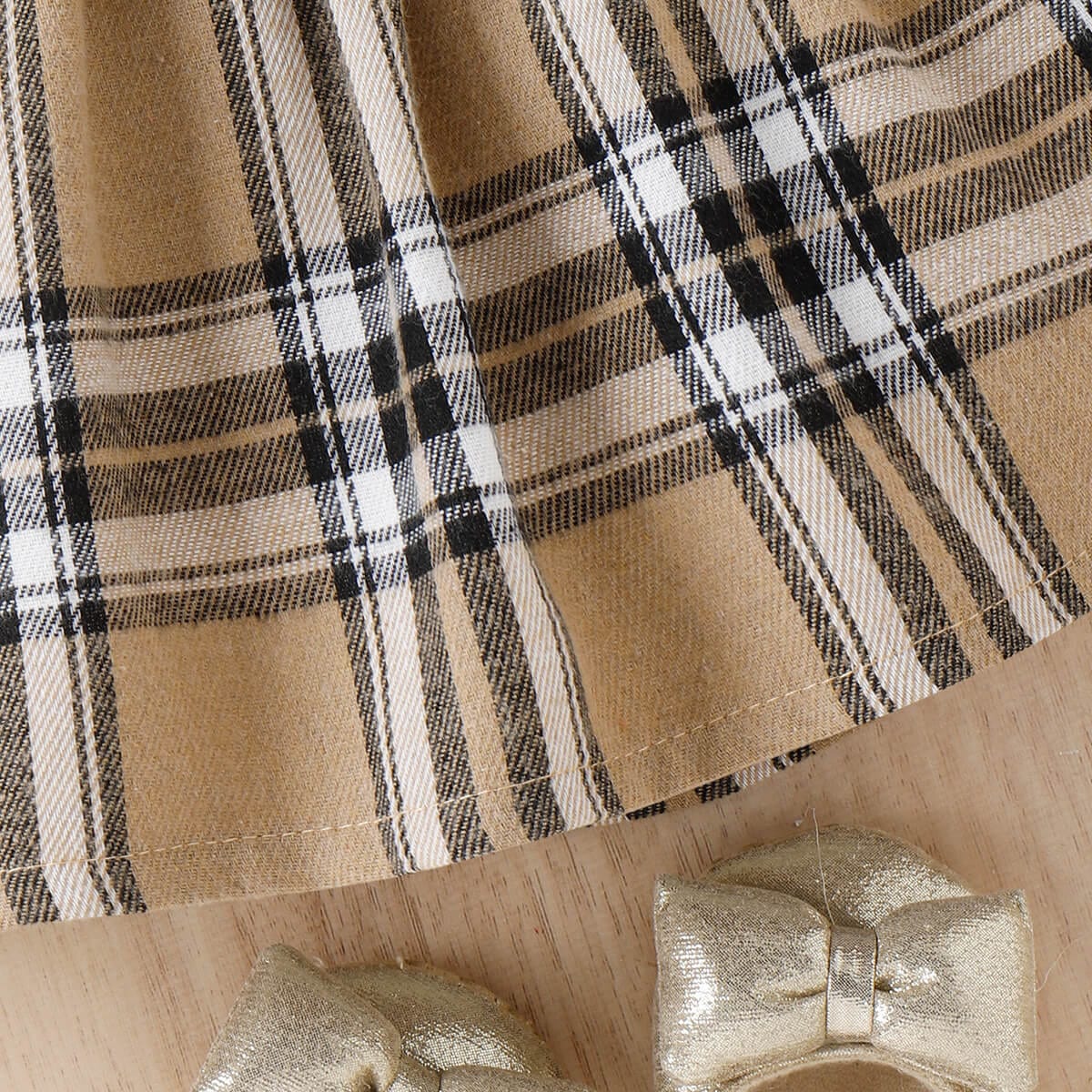 Set rochie si bentita in carouri