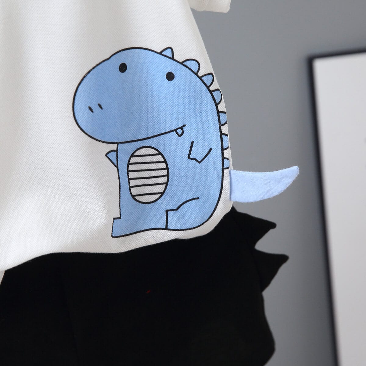 Compleul pentru baieti CASUAL-DINO