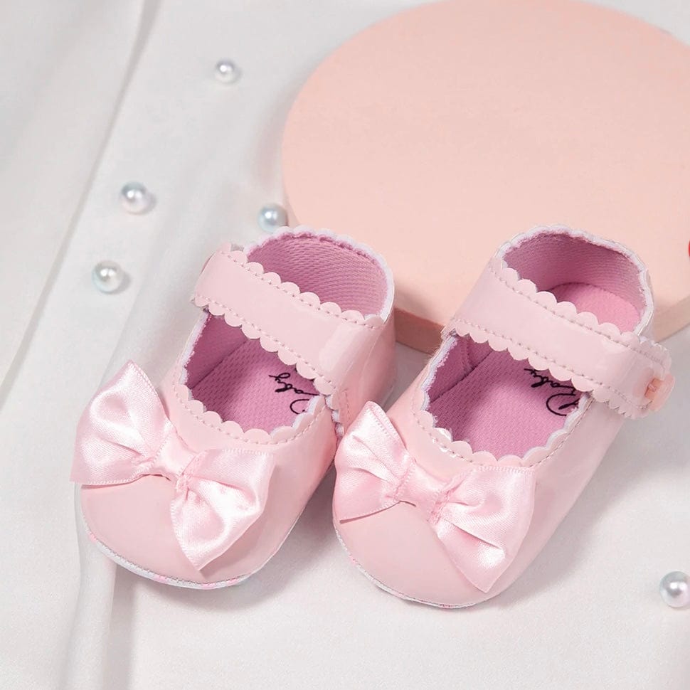 Pantofi de lac roz pentru bebe