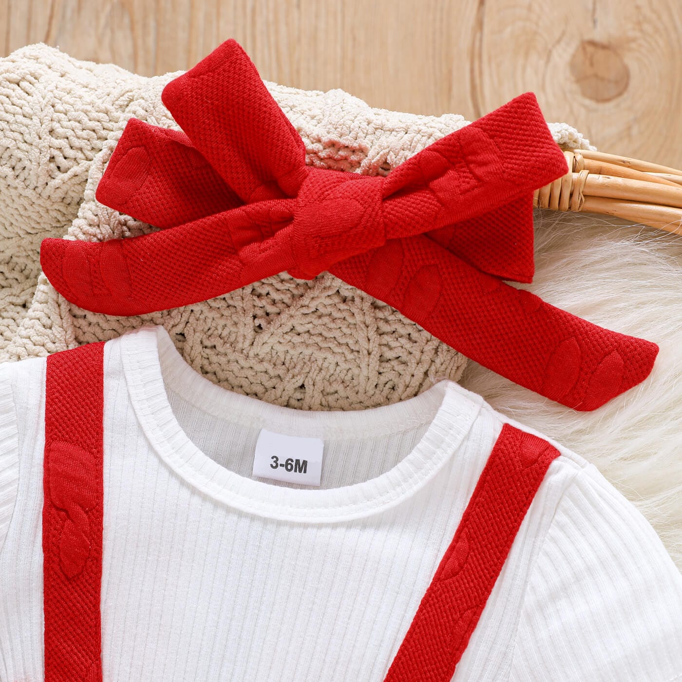 Rochita rosie si bentita MARIA