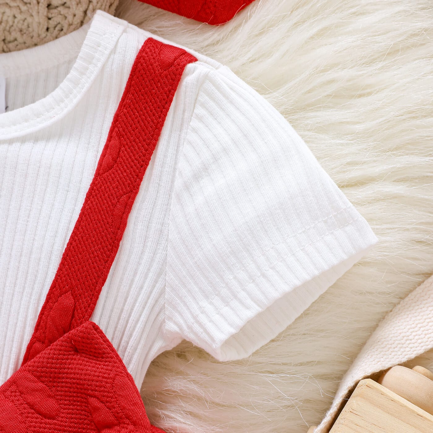 Rochita rosie si bentita MARIA