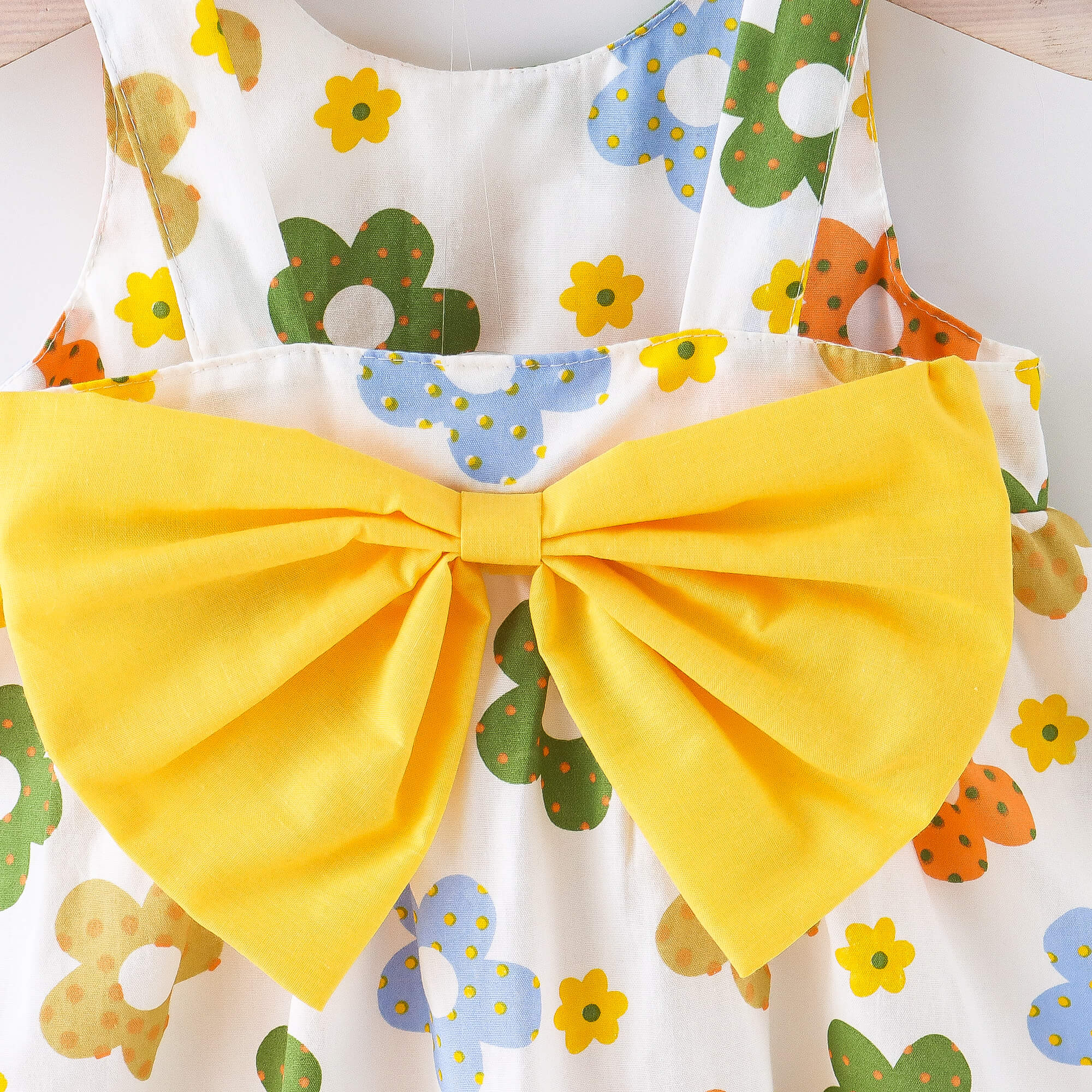 Rochita si palarie GALBEN-FLORAL