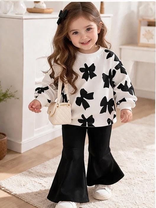 Pantaloni evazati si bluza  DIANA