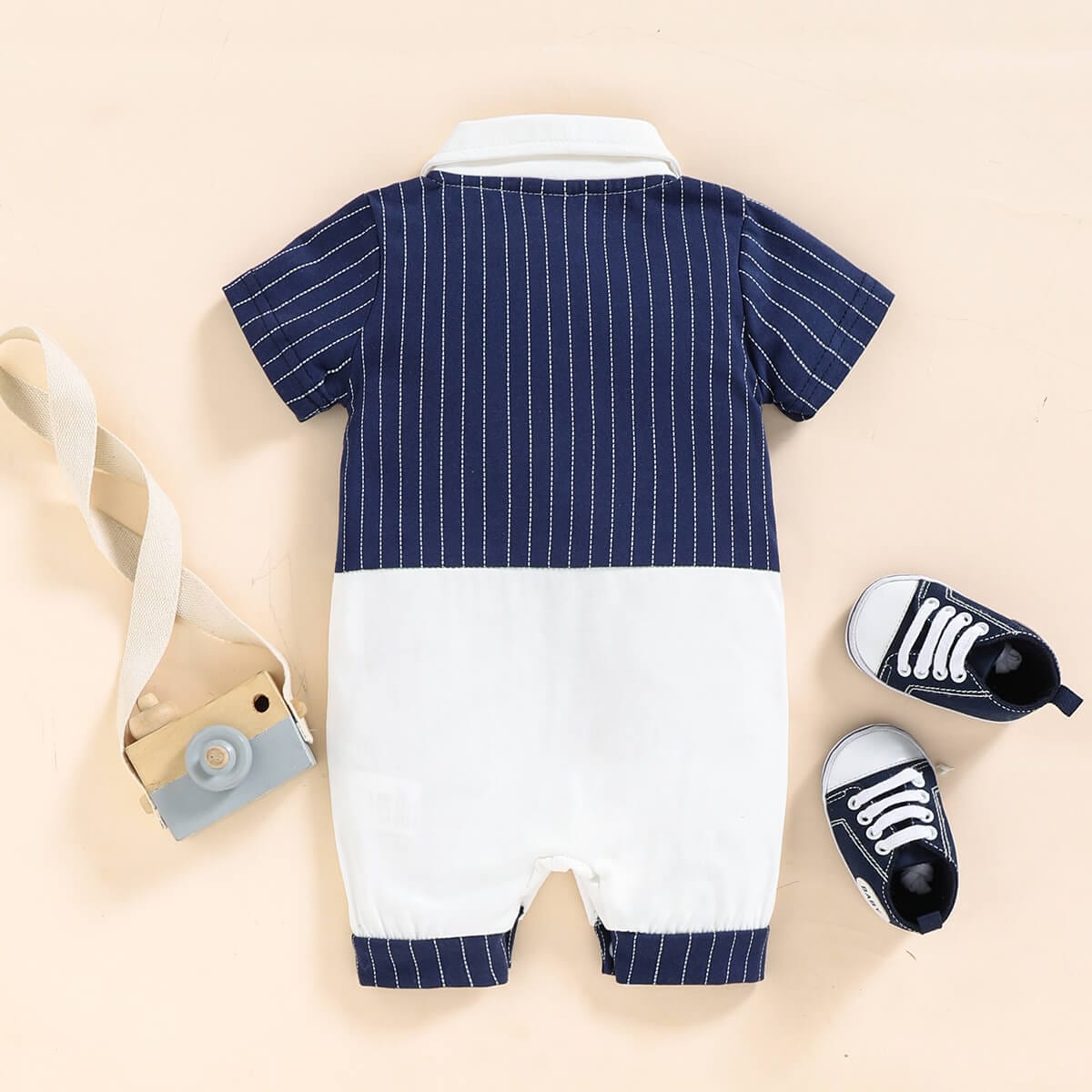 Costumas elegant  cu maneca scurta pentru bebe GENTLE-BLUE-BOY